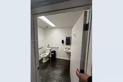 8221 NW 30th Ter, Doral, FL 33198 - Photo 21