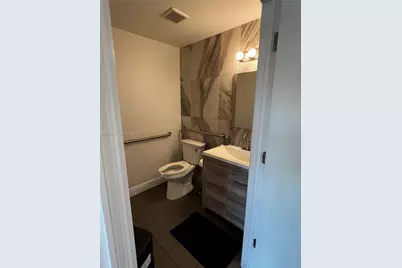 8221 NW 30th Ter, Doral, FL 33198 - Photo 11