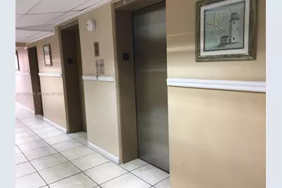 [Address not provided], Hallandale Beach, FL 33009 - Photo 17