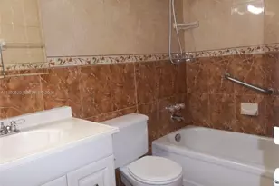 [Address not provided], Hallandale Beach, FL 33009 - Photo 9