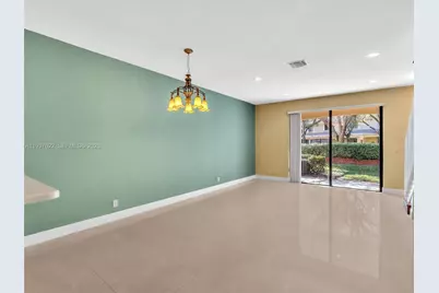 3878 Tree Top Dr #3878, Weston, FL 33332 - Photo 13