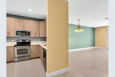 3878 Tree Top Dr #3878, Weston, FL 33332 - Photo 5