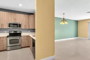 3878 Tree Top Dr, Weston, FL 33332 - Photo 5