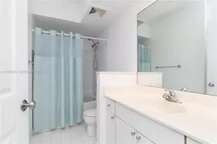 17125 N Bay Rd, Sunny Isles Beach, FL 33160 - Photo 25