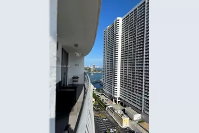 1750 N Bayshore Dr #1812, Miami, FL 33132 - Photo 19