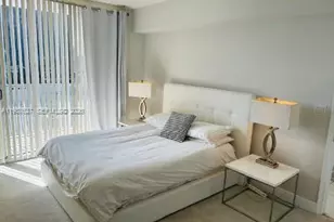 1750 N Bayshore Dr, Miami, FL 33132 - Photo 11