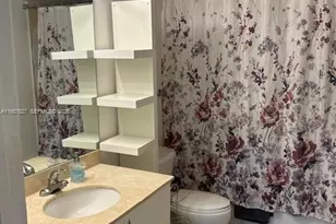 1750 N Bayshore Dr, Miami, FL 33132 - Photo 13