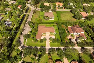 13505 SW 37th Pl, Davie, FL 33330 - Photo 59