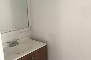 7995 NW 8th St, Miami, FL 33126 - Photo 7