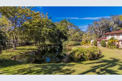 14311 Stirling Rd, Southwest Ranches, FL 33330 - Photo 35