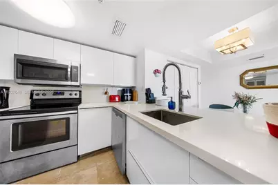 650 West Ave #3006, Miami Beach, FL 33139 - Photo 13