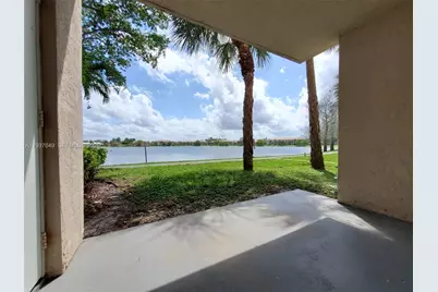 5041 Wiles Rd #106, Coconut Creek, FL 33073 - Photo 9