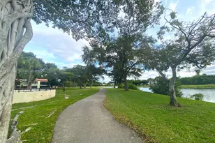 2322 S Cypress Bend Dr, Pompano Beach, FL 33069 - Photo 37