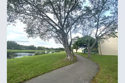 2322 S Cypress Bend Dr #711, Pompano Beach, FL 33069 - Photo 39