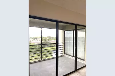 2322 S Cypress Bend Dr #711, Pompano Beach, FL 33069 - Photo 27