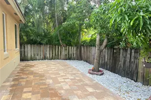 16020 SW 91st Ct, Palmetto Bay, FL 33157 - Photo 9