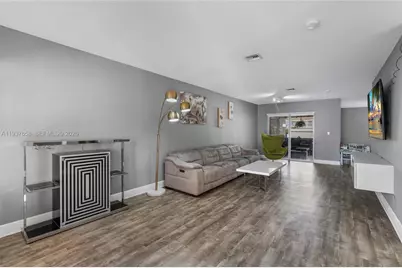 4055 Eastridge Dr, Deerfield Beach, FL 33064 - Photo 9