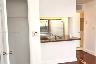 17500 NW 67th Ct, Hialeah, FL 33015 - Photo 5