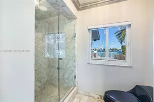 1375 N Biscayne Point Rd, Miami Beach, FL 33141 - Photo 23