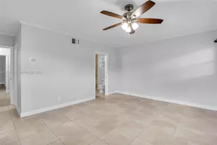 812 Holly Ln, Plantation, FL 33317 - Photo 23