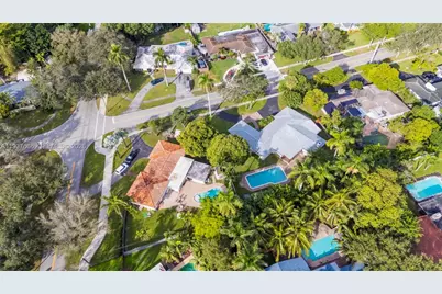 812 Holly Ln, Plantation, FL 33317 - Photo 57