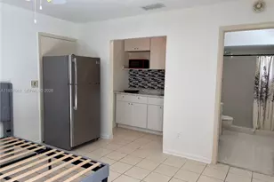 9878 SW 223rd Terrace, Cutler Bay, FL 33190 - Photo 5