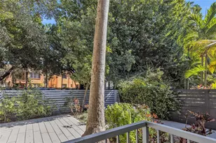 740 Meridian Ave, Miami Beach, FL 33139 - Photo 9