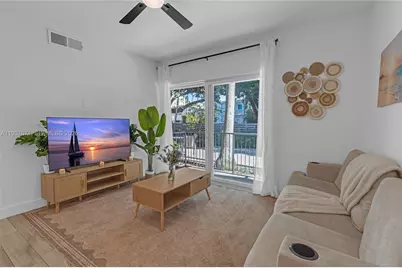 740 Meridian Ave #11, Miami Beach, FL 33139 - Photo 3