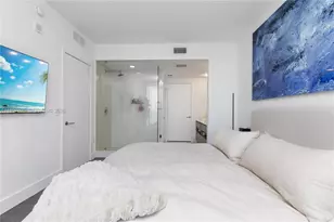 460 NE 28th St, Miami, FL 33137 - Photo 9