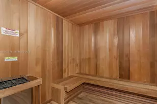 460 NE 28th St, Miami, FL 33137 - Photo 37