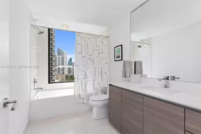 460 NE 28th St #808, Miami, FL 33137 - Photo 5