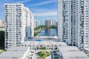 2780 NE 183rd St, Aventura, FL 33160 - Photo 29