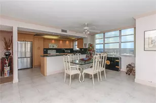 2780 NE 183rd St, Aventura, FL 33160 - Photo 11