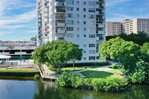 2780 NE 183rd St, Aventura, FL 33160 - Photo 33