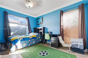 5821 NW 56th Pl, Tamarac, FL 33319 - Photo 13