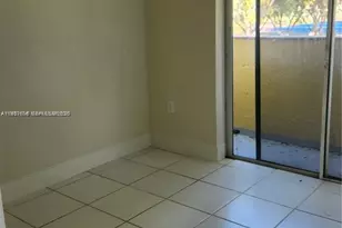 475 NW 85th Ct, Miami, FL 33126 - Photo 13