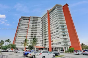 1351 NE Miami Gardens Dr, Miami, FL 33179 - Photo 31