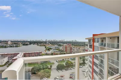 1351 NE Miami Gardens Dr #PHE4, Miami, FL 33179 - Photo 21