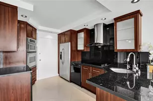 1351 NE Miami Gardens Dr, Miami, FL 33179 - Photo 3