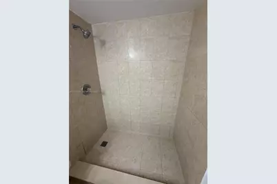 6995 NW 186th St #E506, Hialeah, FL 33015 - Photo 9