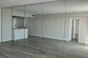 13499 Biscayne Blvd, North Miami, FL 33181 - Photo 11