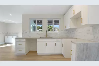 8651 NW 24th St, Sunrise, FL 33322 - Photo 11