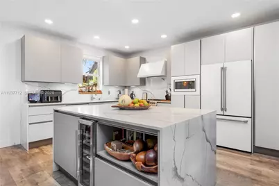 10800 NW 51st Ln, Doral, FL 33178 - Photo 5