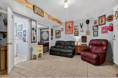 8260 NW 191st Ln #14L, Hialeah, FL 33015 - Photo 15