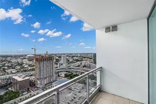 92 SW 3rd St, Miami, FL 33130 - Photo 11