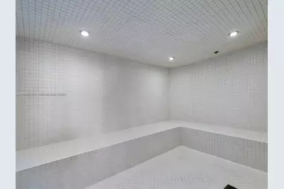 92 SW 3rd St #4109, Miami, FL 33130 - Photo 15