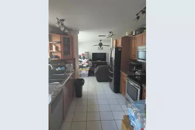 950 SW 95th Ter, Pembroke Pines, FL 33025 - Photo 15