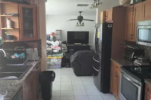 950 SW 95 Terrace, Pembroke Pines, FL 33025 - Photo 15