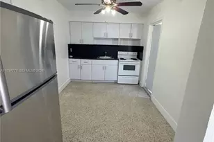 1026 NW 2nd St, Miami, FL 33128 - Photo 9