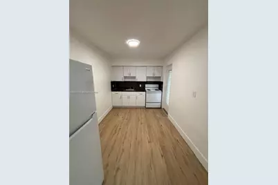 1026 NW 2nd St #5, Miami, FL 33128 - Photo 5